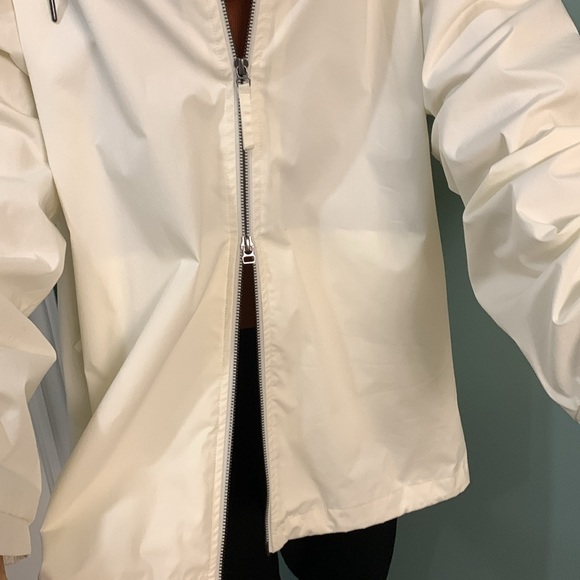 XL Zara Windbreaker in Cream with Hood - Picture 7 of 14